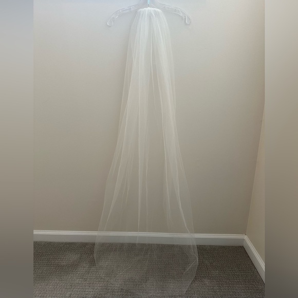 Waltz Wedding Veil from I do I do Bridal - Picture 1 of 5